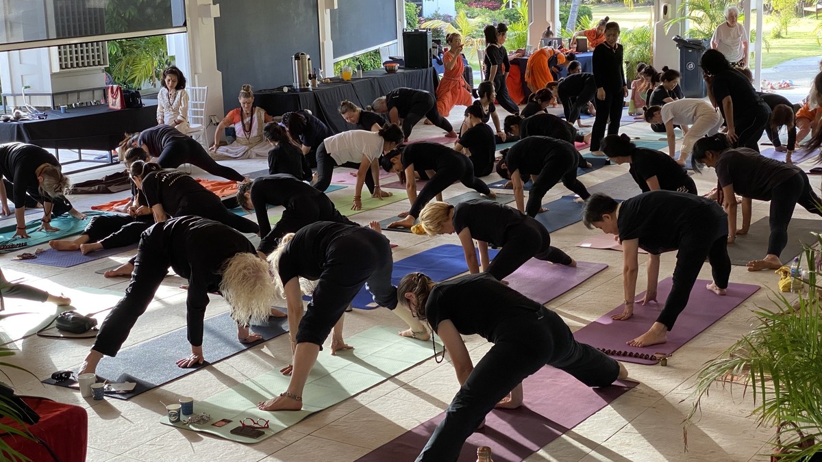 Group practising Nithyananda Yoga